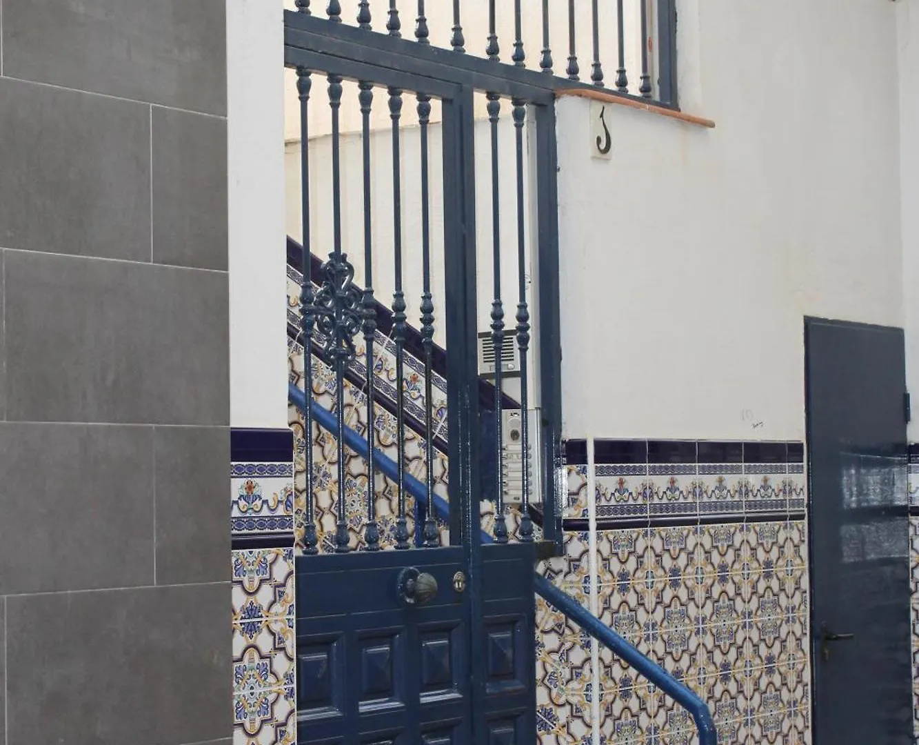 Homestay Habitacion En Piso Compartido Room In Shared Flat Torremolinos Spain